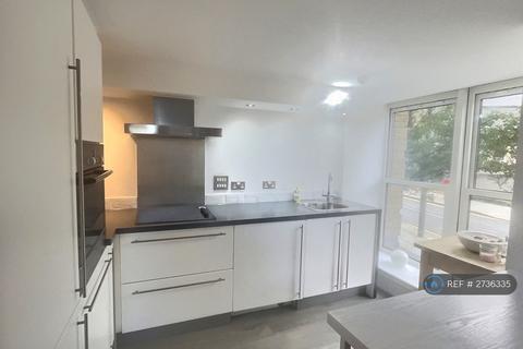 undefined, Cadogan Road, London, SE18