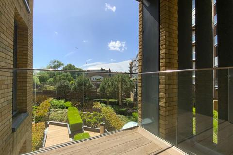 undefined, Kew Bridge Road, Brentford, TW8