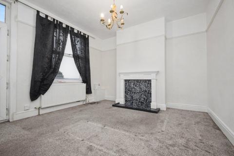 2 bedroom terraced house for sale, Canal Lane, Stanley, Wakefield, West Yorkshire