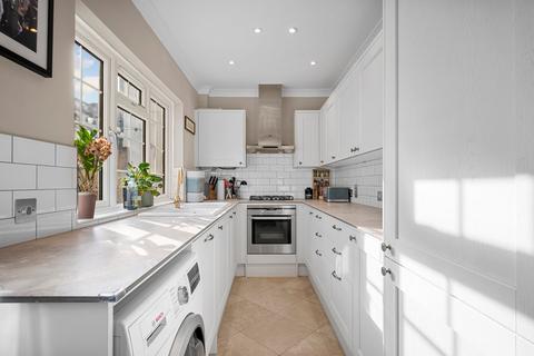 2 bedroom cottage for sale, St Marys Road, Weybridge, KT13