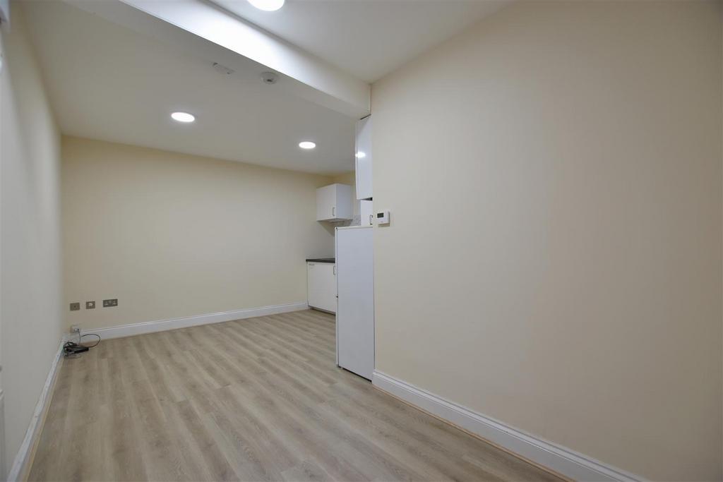 Lounge.2.JPG
