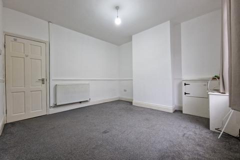 3 bedroom terraced house to rent, Lime Street, Wolverhampton WV3