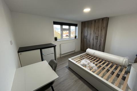 undefined, Falmouth Gardens, ILFORD IG4