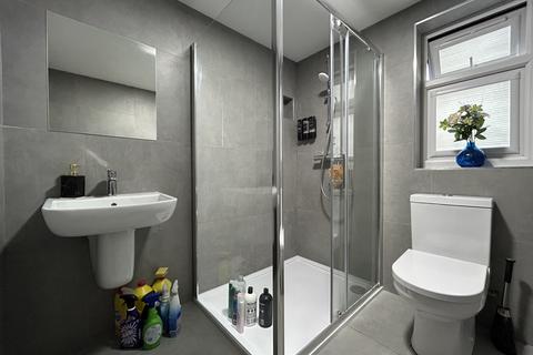 undefined, Falmouth Gardens, ILFORD IG4