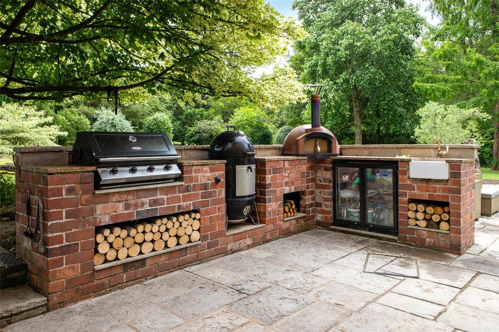 Al Fresco Kitchen
