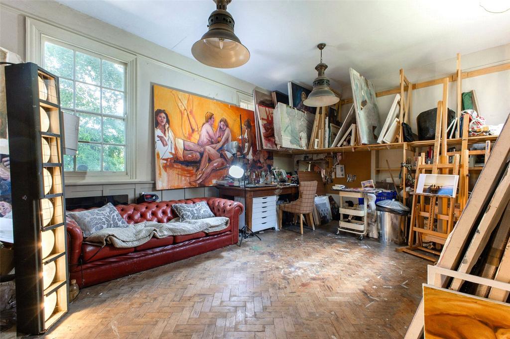Art Studio