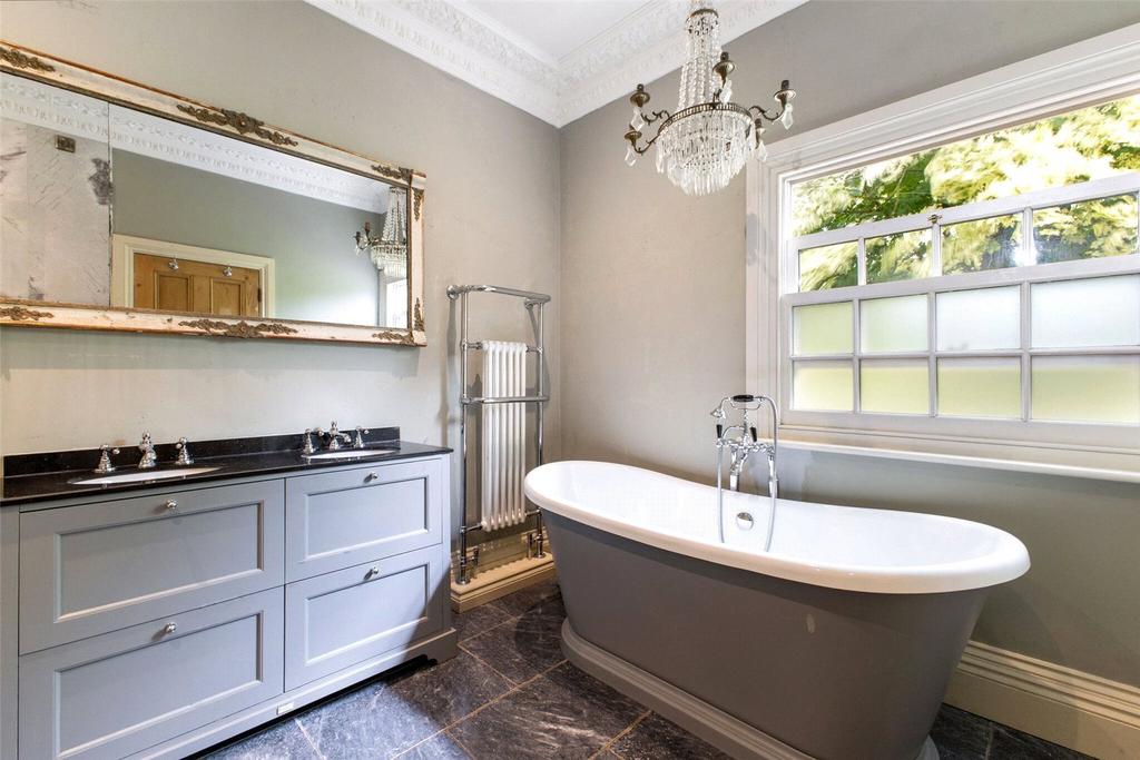 Principal Bathroom