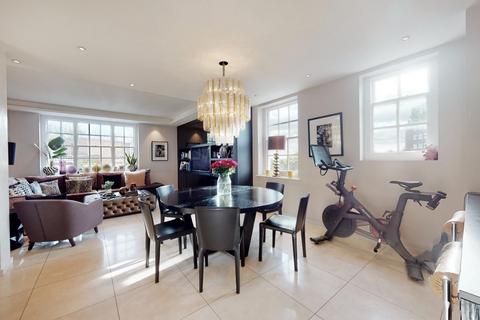 3 bedroom flat for sale, Receivership Sale - St. Johns Wood Park, London NW8