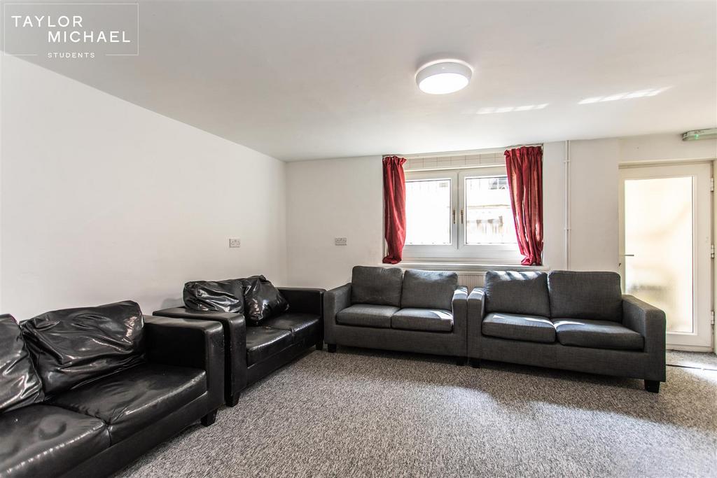 House in Brighton - View 4