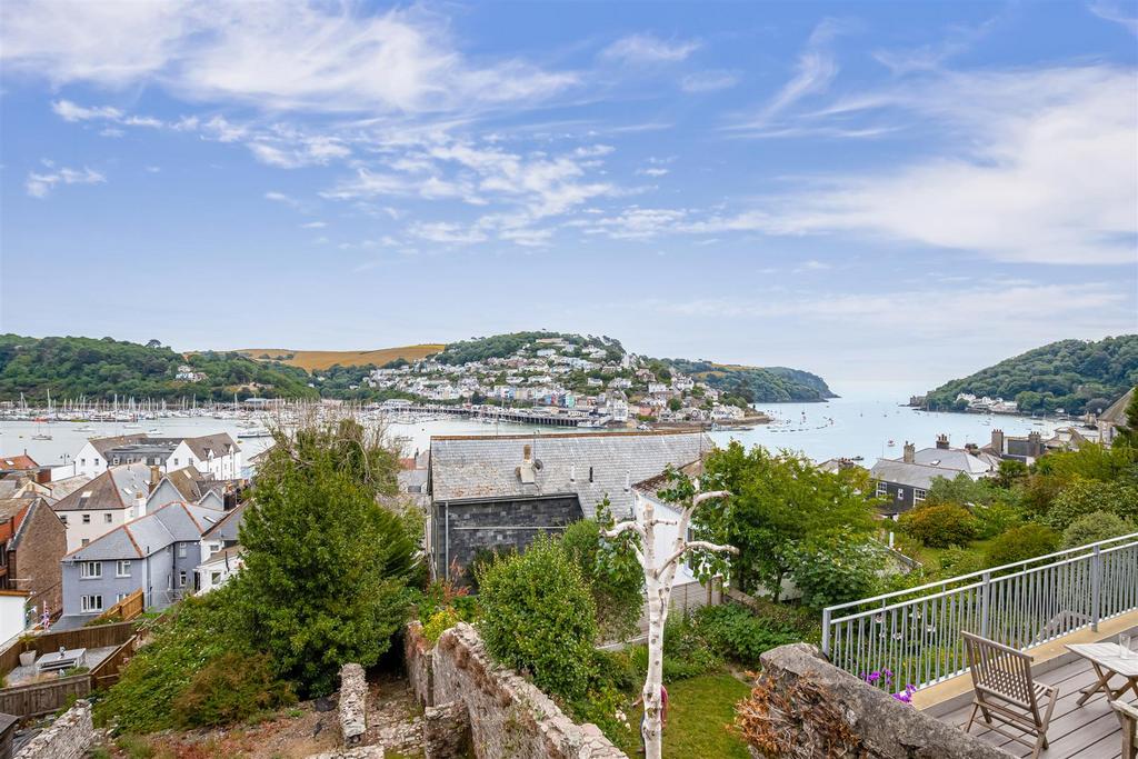 A09 - 37 Above Town Dartmouth - 220712.jpg