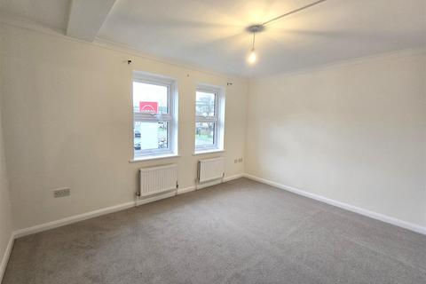 1 bedroom apartment to rent, Avery Court, Aldershot GU11