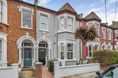 2 bedroom flat to rent, Norfolk House Road, London SW16