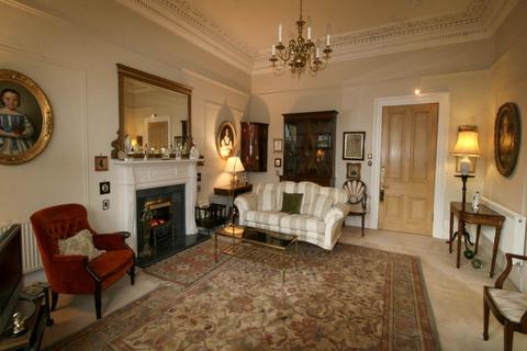 2 bedroom flat to rent, Greenhill Terrace, Bruntsfield, Edinburgh