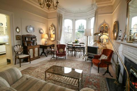 2 bedroom flat to rent, Greenhill Terrace, Bruntsfield, Edinburgh
