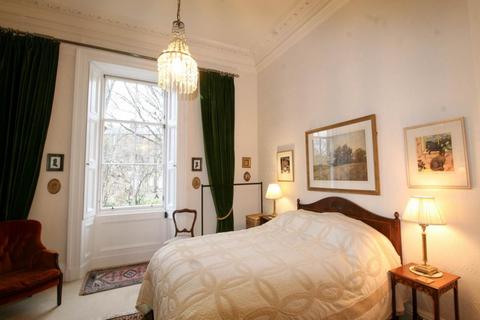 2 bedroom flat to rent, Greenhill Terrace, Bruntsfield, Edinburgh