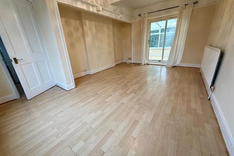 2 bedroom semi-detached house to rent, Dryden Avenue, Cheadle, SK8 2AW