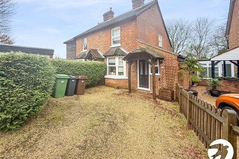 3 bedroom semi-detached house to rent, Doddington Court, Maidstone, Kent, ME16