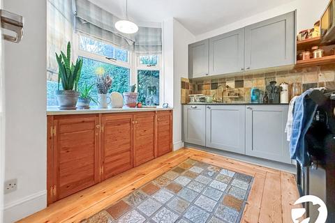 3 bedroom semi-detached house to rent, Doddington Court, Maidstone, Kent, ME16