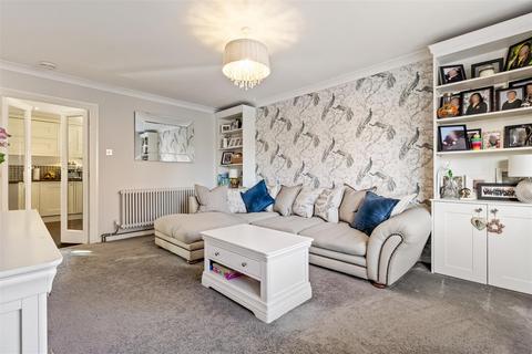 4 bedroom detached house for sale, Cowdray Close, Littlehampton BN16