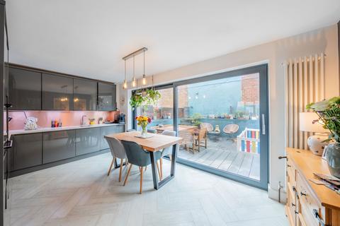 3 bedroom terraced house for sale, Kensington Square, Harrogate, HG2