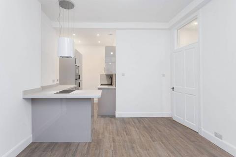 undefined, Flat 2F2 8 Salamander Street, Leith, Edinburgh, EH6 7HR