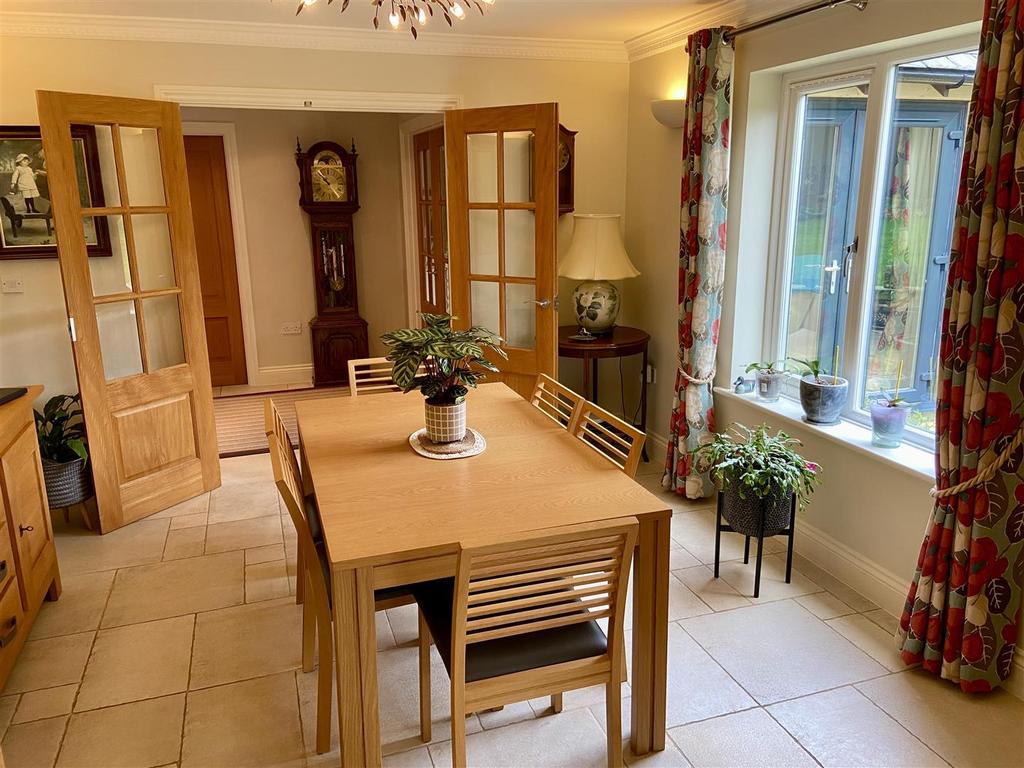 Dining Room.JPEG