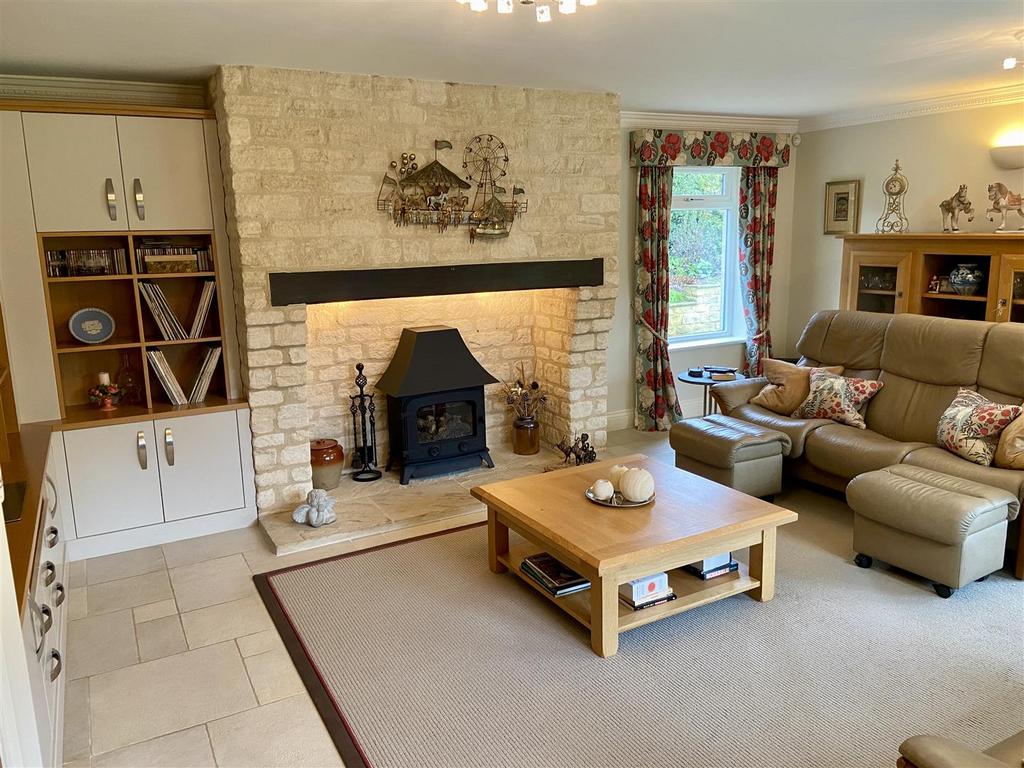 Sitting Room.JPEG