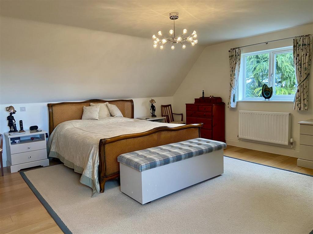 Master Bedroom Suite.JPG