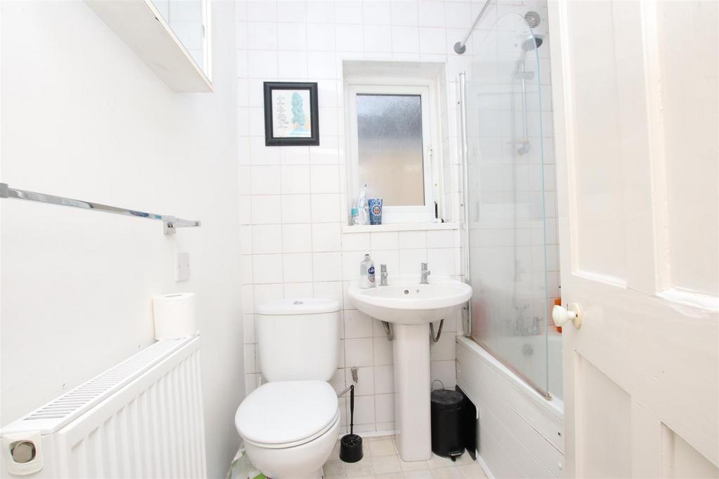 Bathroom.JPG