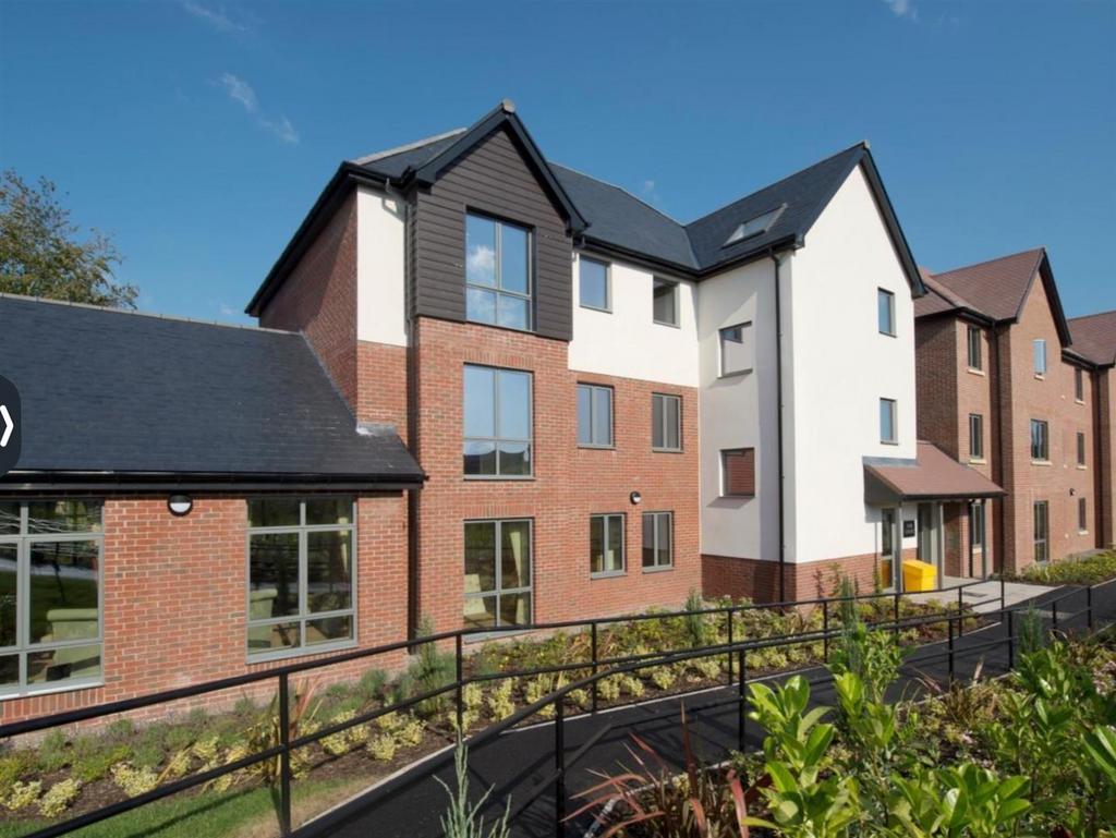 Jebb Web Jebb Court, Ellesmere. 2 bed apartment - £177,500