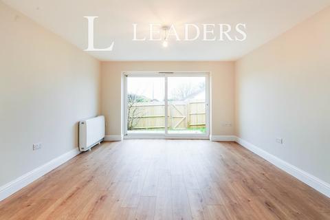 1 bedroom bungalow to rent, Crescent Drive North, BN2