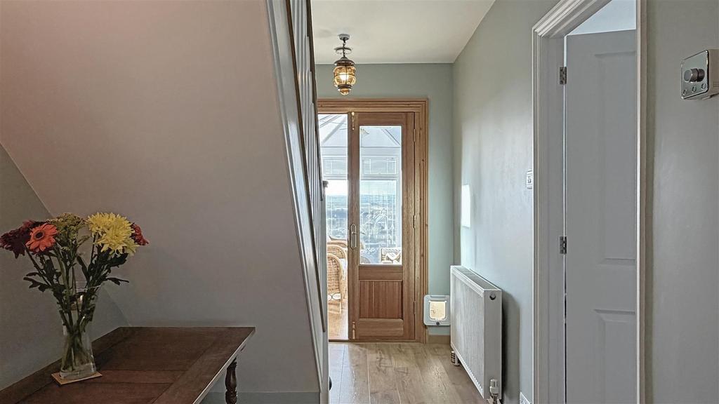Hallway.jpg
