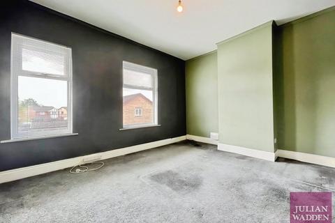 2 bedroom terraced house to rent, Rowsley Grove, Reddish, Stockport, SK5