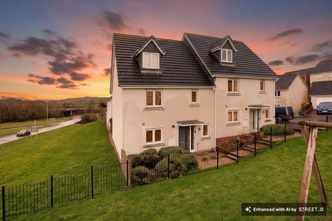 Chariot Drive, Kingsteignton, TQ12