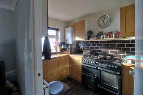 2 bedroom flat for sale, Mallows Green, Harlow