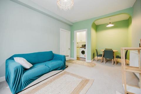 undefined, 0399L Watson Crescent, Edinburgh, EH11 1EU