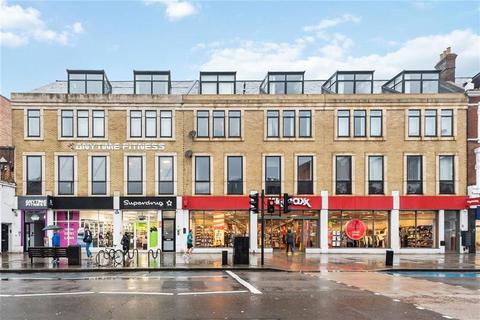 Balham High Road, London SW12
