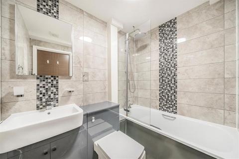 1 bedroom flat to rent, Balham High Road, London SW12