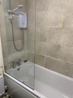 5 bedroom terraced house to rent, Wellington Street, Grimsby