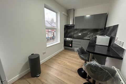 1 bedroom house to rent, Gulson Road, Coventry CV1
