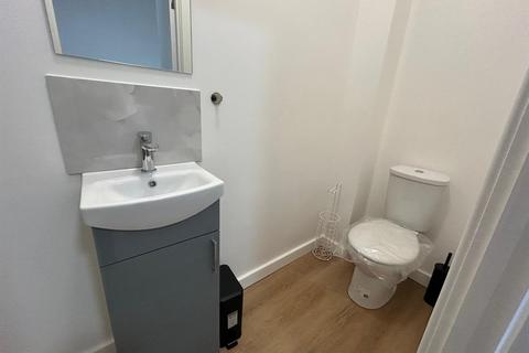 1 bedroom house to rent, Gulson Road, Coventry CV1