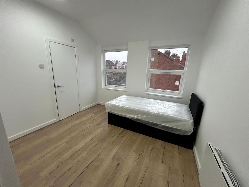 Double Bedroom