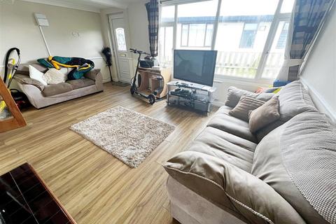 undefined, Humberston Fitties, Humberston, Grimsby, N.E. Lincs, DN36 4HB