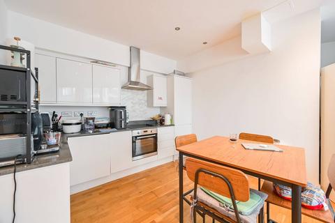 417 Wick Lane, London E3
