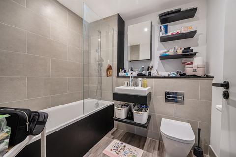 undefined, Flagstaff Road, Reading, RG2