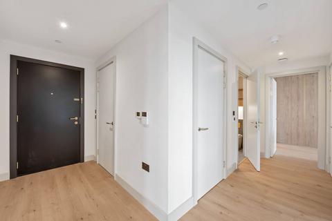 3 bedroom flat to rent, The Draper, Colindale, London, NW9