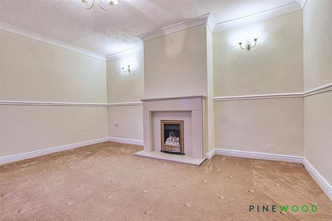 3 bedroom terraced house to rent, Houldsworth Drive, Chesterfield S41
