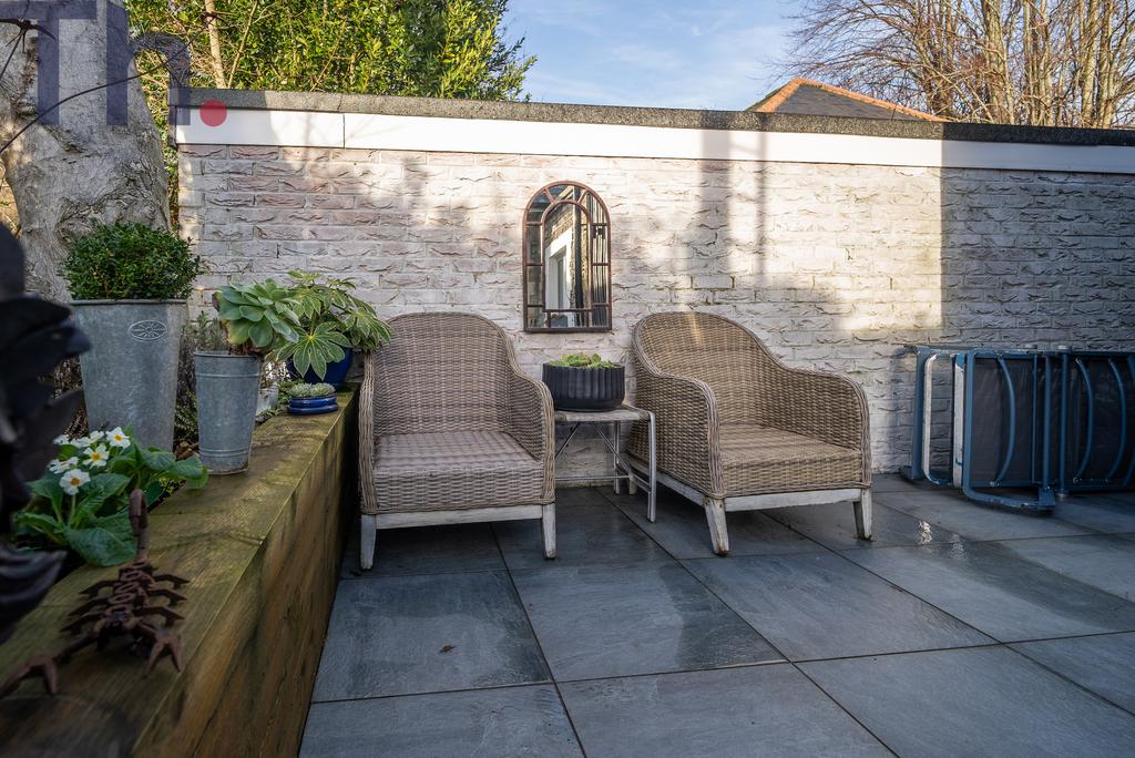 Private Courtyard Gardens