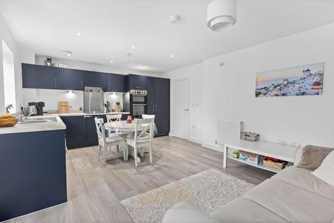2 bedroom ground floor flat for sale, Butlers Way, East Grinstead RH19