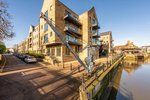1 bedroom flat to rent, Lion Wharf Road, Old Isleworth, Isleworth, TW7